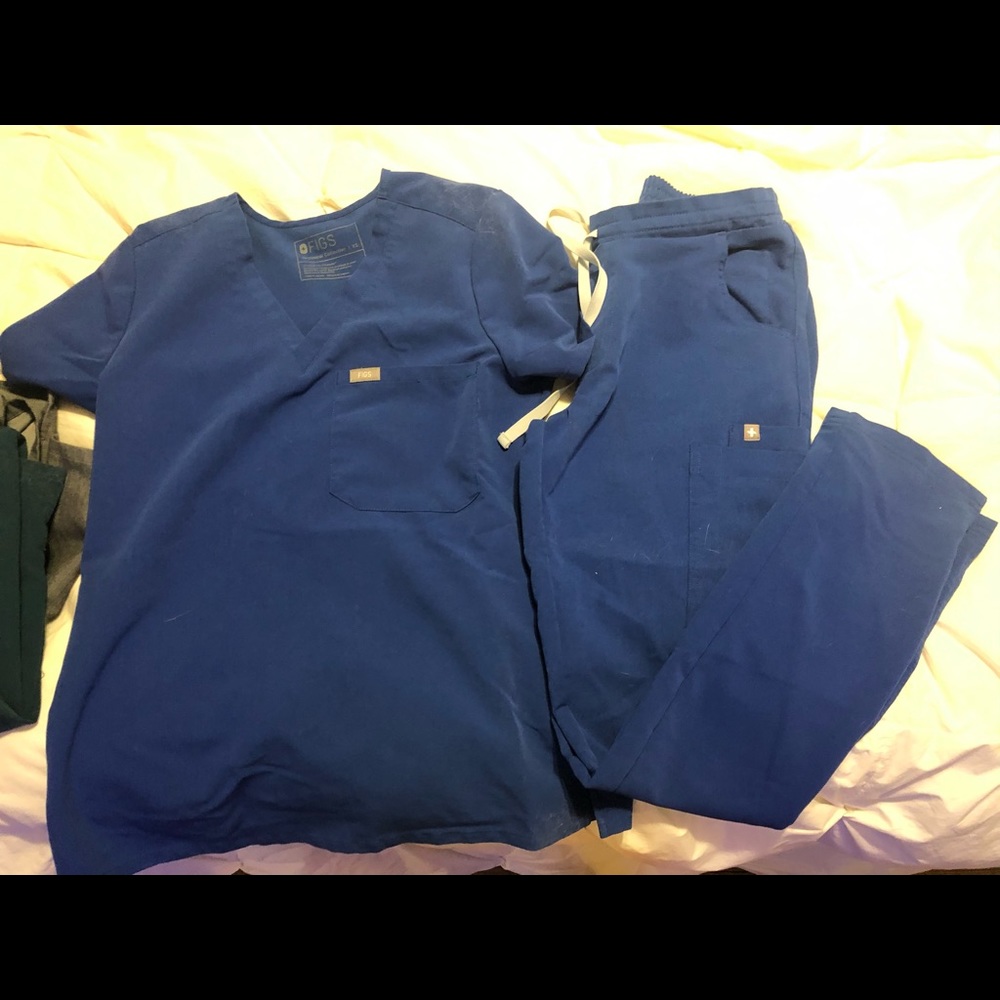 FIGS blue set